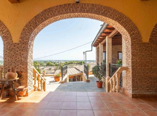 Resale - Villa - Bigastro