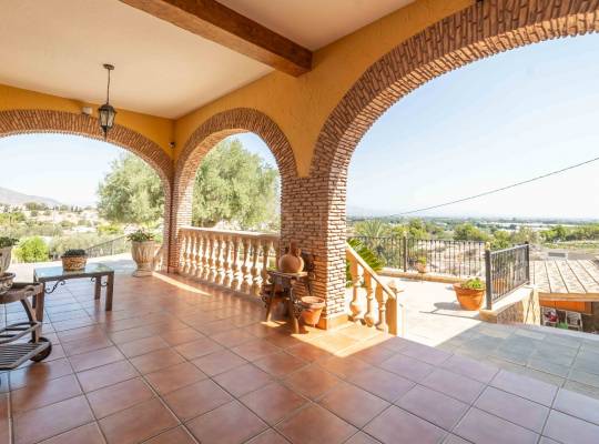 Resale - Villa - Bigastro