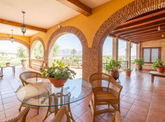 Resale - Villa - Bigastro