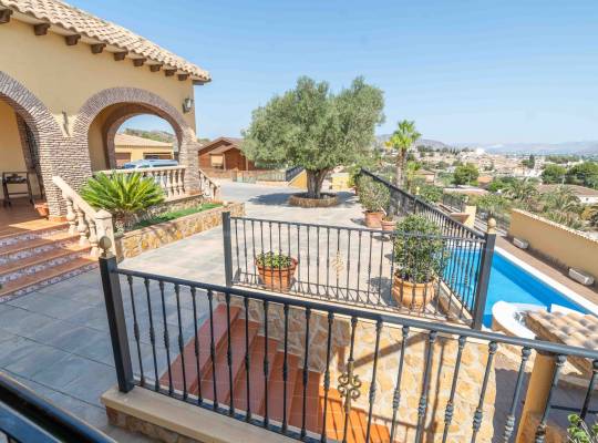 Resale - Villa - Bigastro