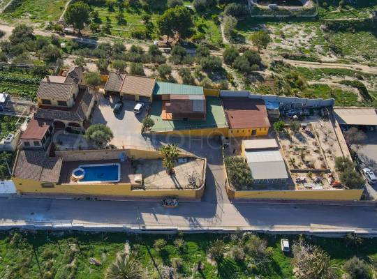 Resale - Villa - Bigastro