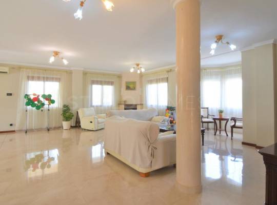 Resale - Villa - Ciudad Quesada - Urbanizaciones