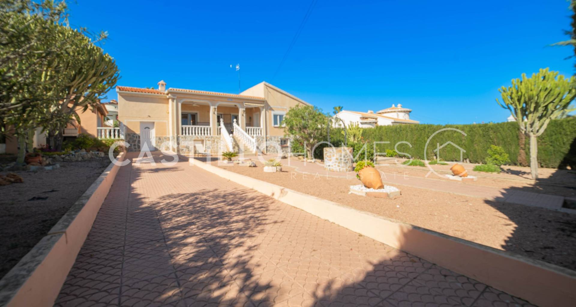 Resale - Villa - Ciudad Quesada