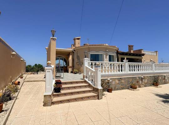 Resale - Villa - Ciudad Quesada