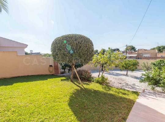 Resale - Villa - Los balcones