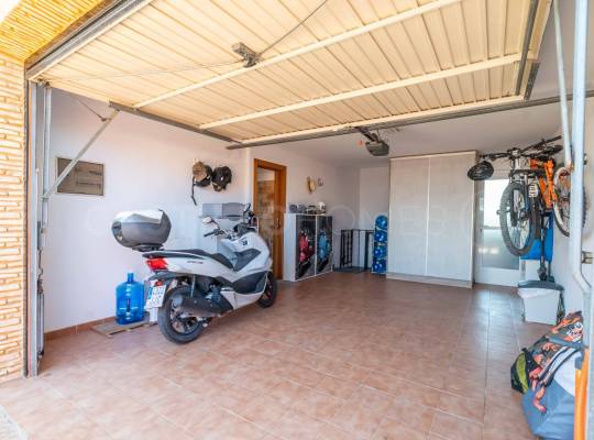 Resale - Villa - Los balcones