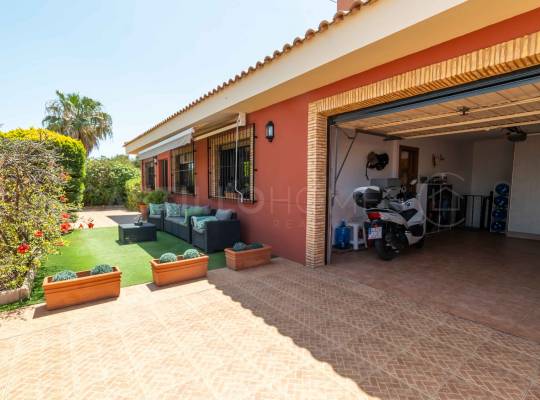 Resale - Villa - Los balcones