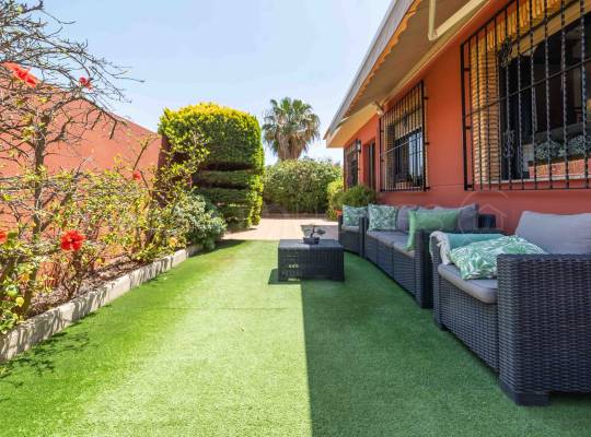 Resale - Villa - Los balcones