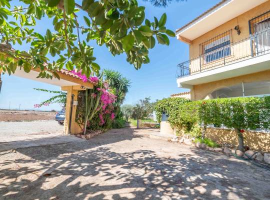 Resale - Villa - Montesinos