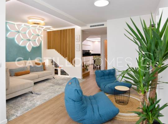 Resale - Villa - Orihuela Costa - La Florida