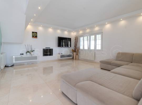 Resale - Villa - Orihuela Costa - La Zenia