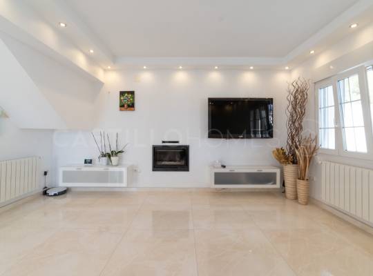 Resale - Villa - Orihuela Costa - La Zenia