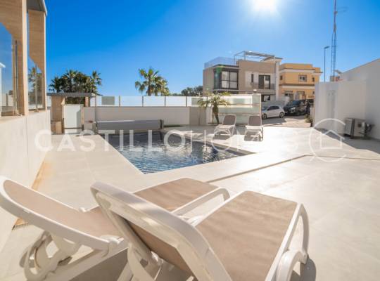 Resale - Villa - Orihuela Costa - Las Filipinas