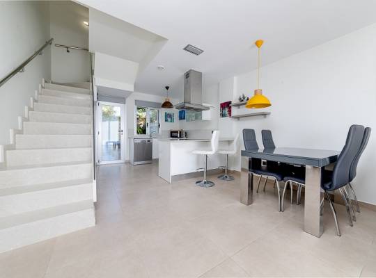 Resale - Villa - Orihuela Costa - Lomas de Cabo Roig 