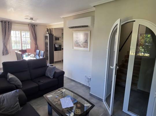 Resale - Villa - Orihuela Costa - Los Dolses