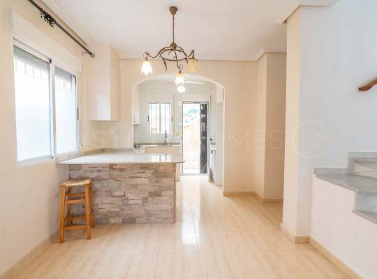 Resale - Villa - Orihuela Costa - Playa Flamenca