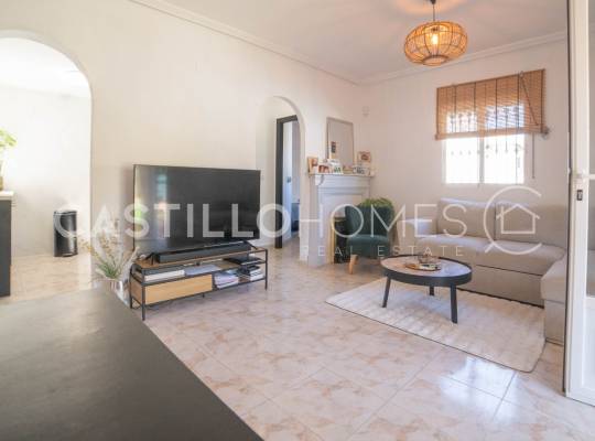Resale - Villa - Orihuela Costa - Villamartín