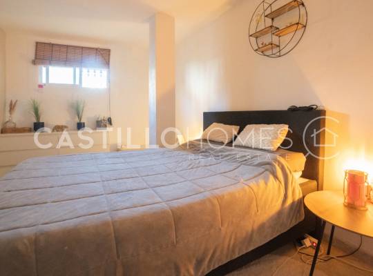 Resale - Villa - Orihuela Costa - Villamartín