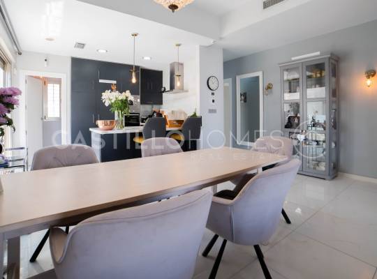 Resale - Villa - Orihuela Costa - Villamartín