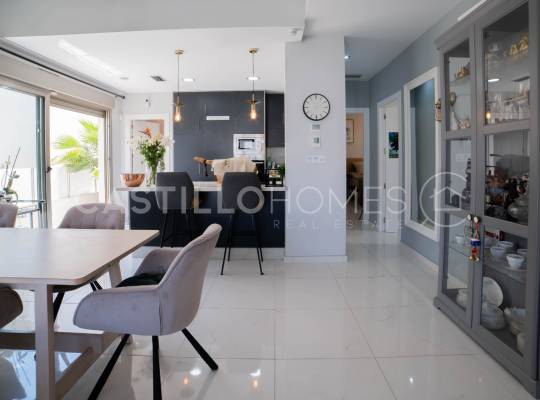 Resale - Villa - Orihuela Costa - Villamartín