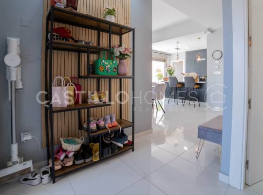 Resale - Villa - Orihuela Costa - Villamartín