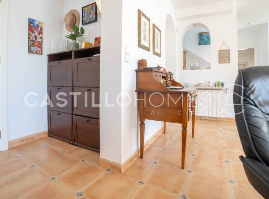 Resale - Villa - Orihuela Costa - Villamartín