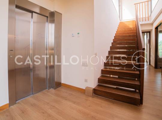 Resale - Villa - Orihuela Costa