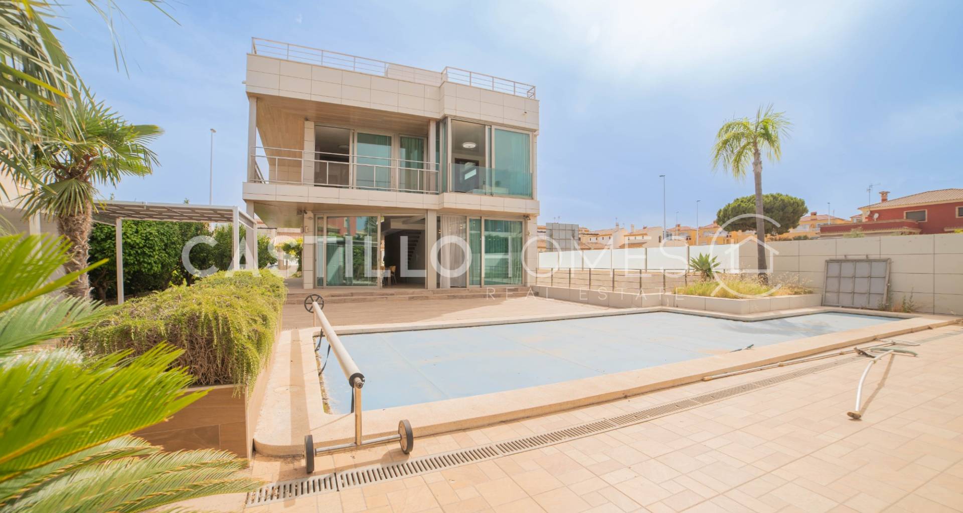 Resale - Villa - Orihuela Costa