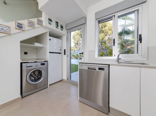 Resale - Villa - Orihuela Costa - 