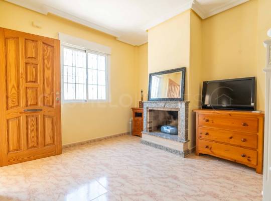 Resale - Villa - Orihuela Costa