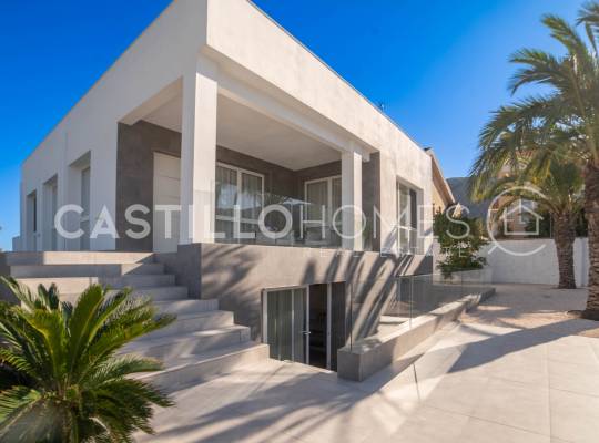 Resale - Villa - Orihuela