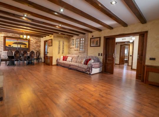 Resale - Villa - Orihuela