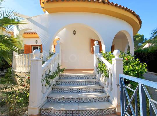 Resale - Villa - Pilar de la Horadada - Mil Palmeras