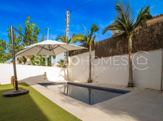 Resale - Villa - Pilar de la Horadada - Torre De La Horadada