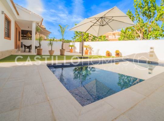 Resale - Villa - Pilar de la Horadada - Torre De La Horadada