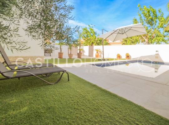 Resale - Villa - Pilar de la Horadada - Torre De La Horadada