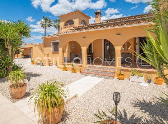 Resale - Villa - Rafal