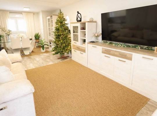 Resale - Villa - San Miguel de Salinas - Blue Lagoon