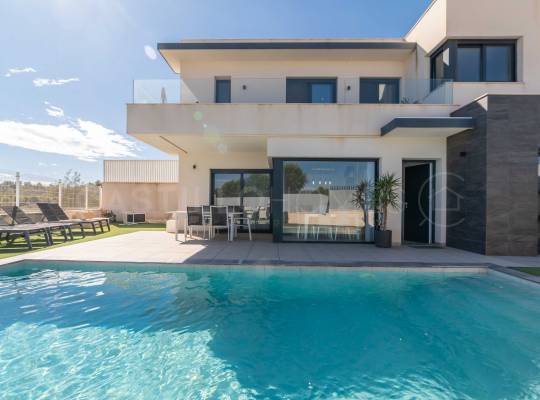 Resale - Villa - San Miguel de Salinas