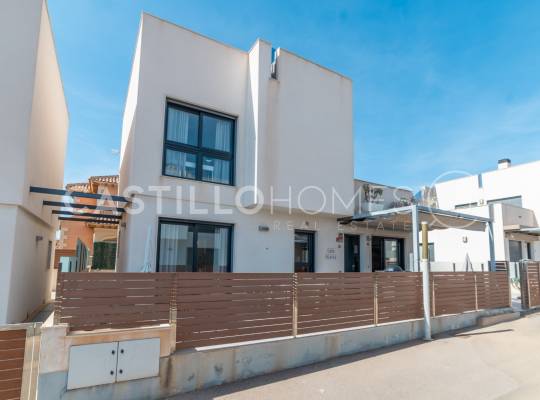 Resale - Villa - Torrevieja - Aguas Nuevas 1