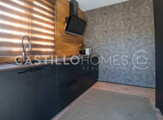 Resale - Villa - Torrevieja - El Chaparral