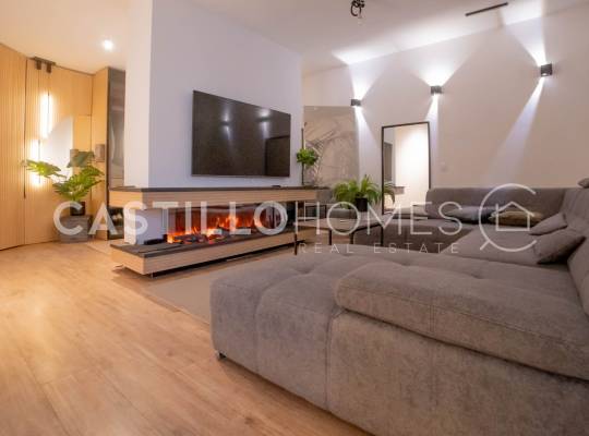 Resale - Villa - Torrevieja - El Chaparral