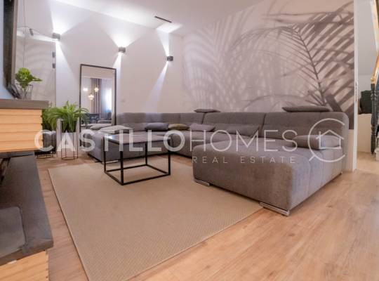 Resale - Villa - Torrevieja - El Chaparral