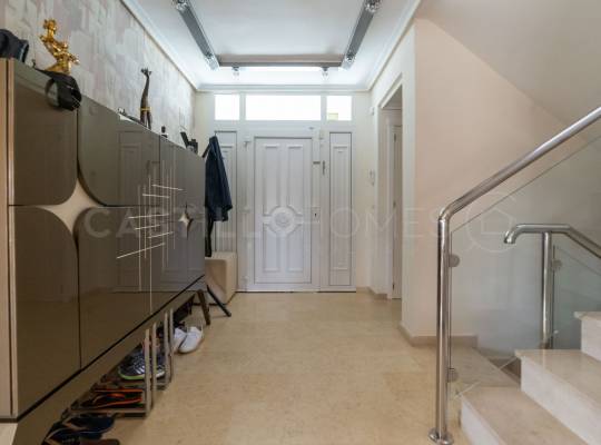 Resale - Villa - Torrevieja - La Mata