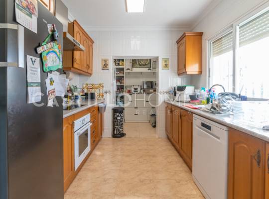 Resale - Villa - Torrevieja - La Siesta - El Salado -  Torreta