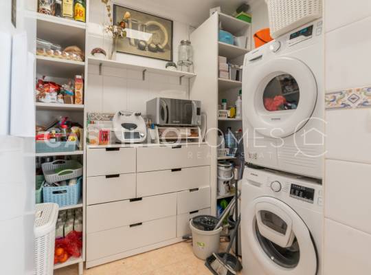 Resale - Villa - Torrevieja - La Siesta - El Salado -  Torreta