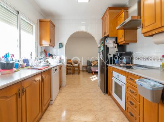 Resale - Villa - Torrevieja - La Siesta - El Salado -  Torreta