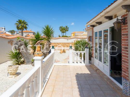Resale - Villa - Torrevieja - Torreta Florida