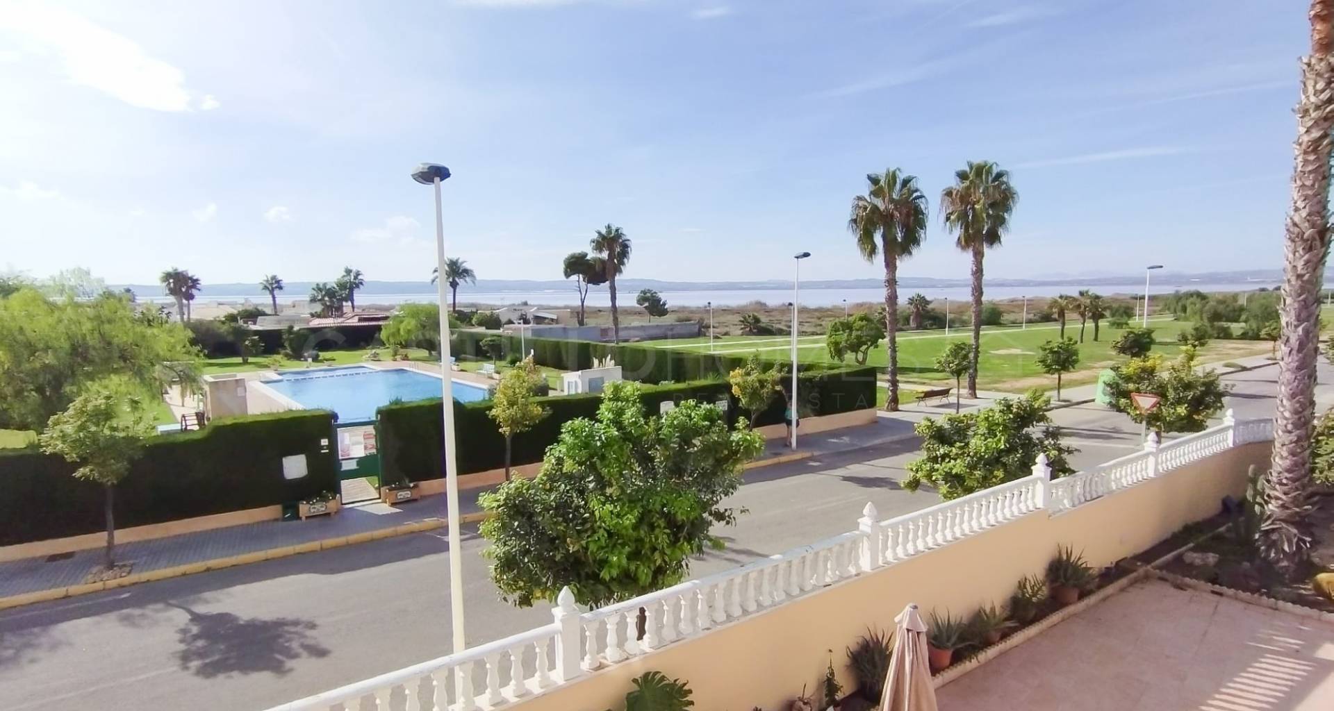 Resale - Villa - Torrevieja - Torretas