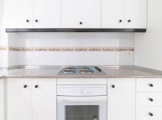 Segunda mano - Apartamento - San Miguel de Salinas - Pueblo